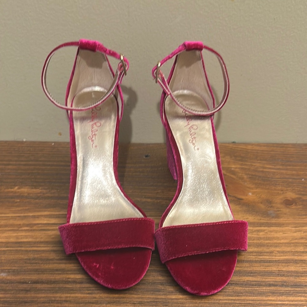 Like New! Lily Pulitzer Sz 9 - Elegant Velvet Ankle Strap Heels - Pink Fuchsia - Picture 2 of 6